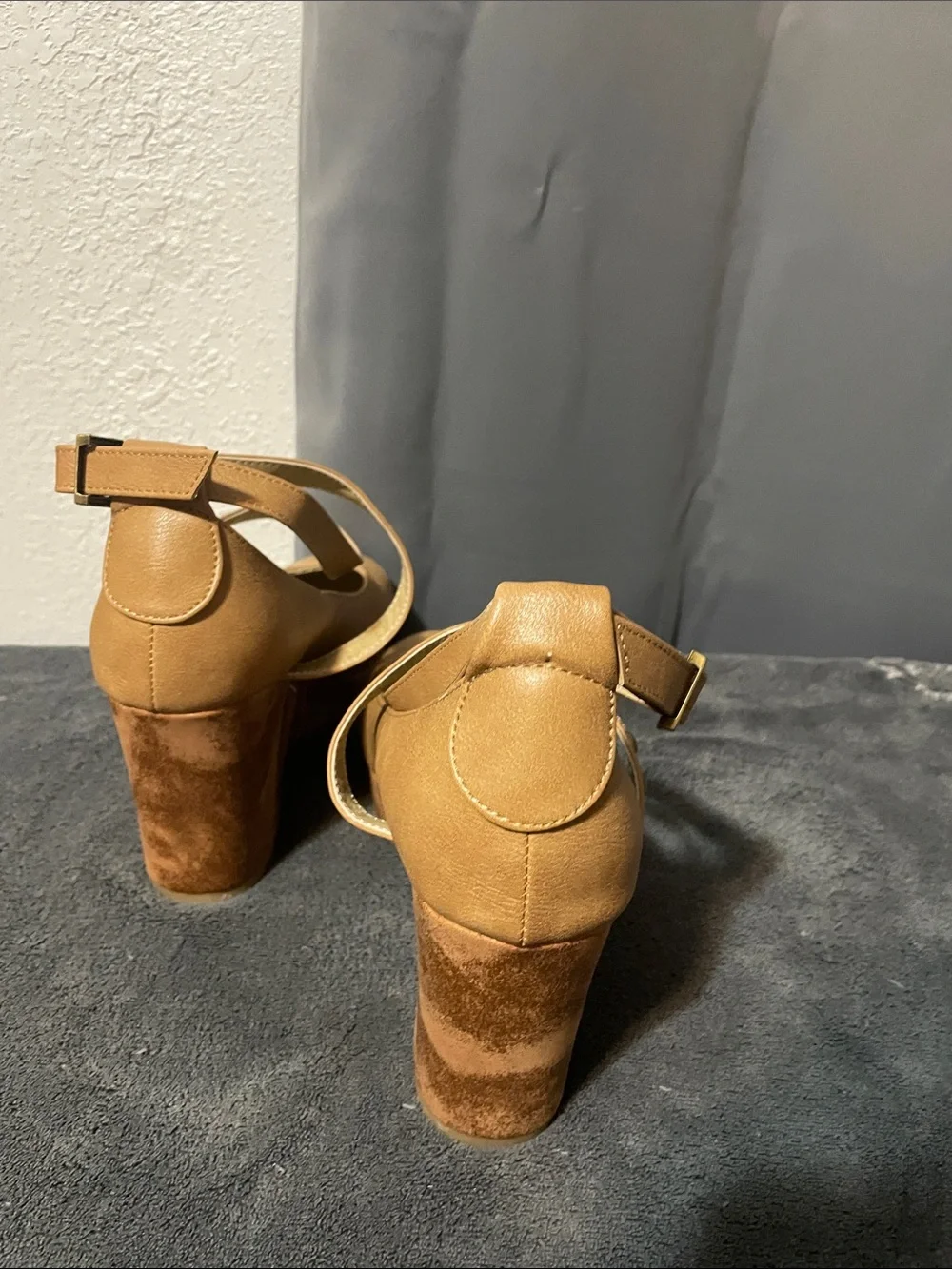 N/A elegant tan